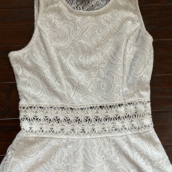 🌻sundress🌻 - Picture 2 of 5